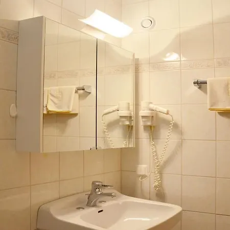 Szálloda Fantur Velden am Wörthersee